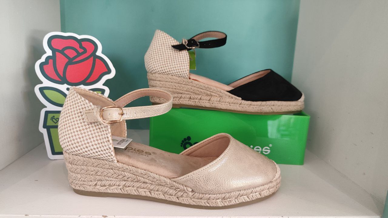 AMAR PIES 26481