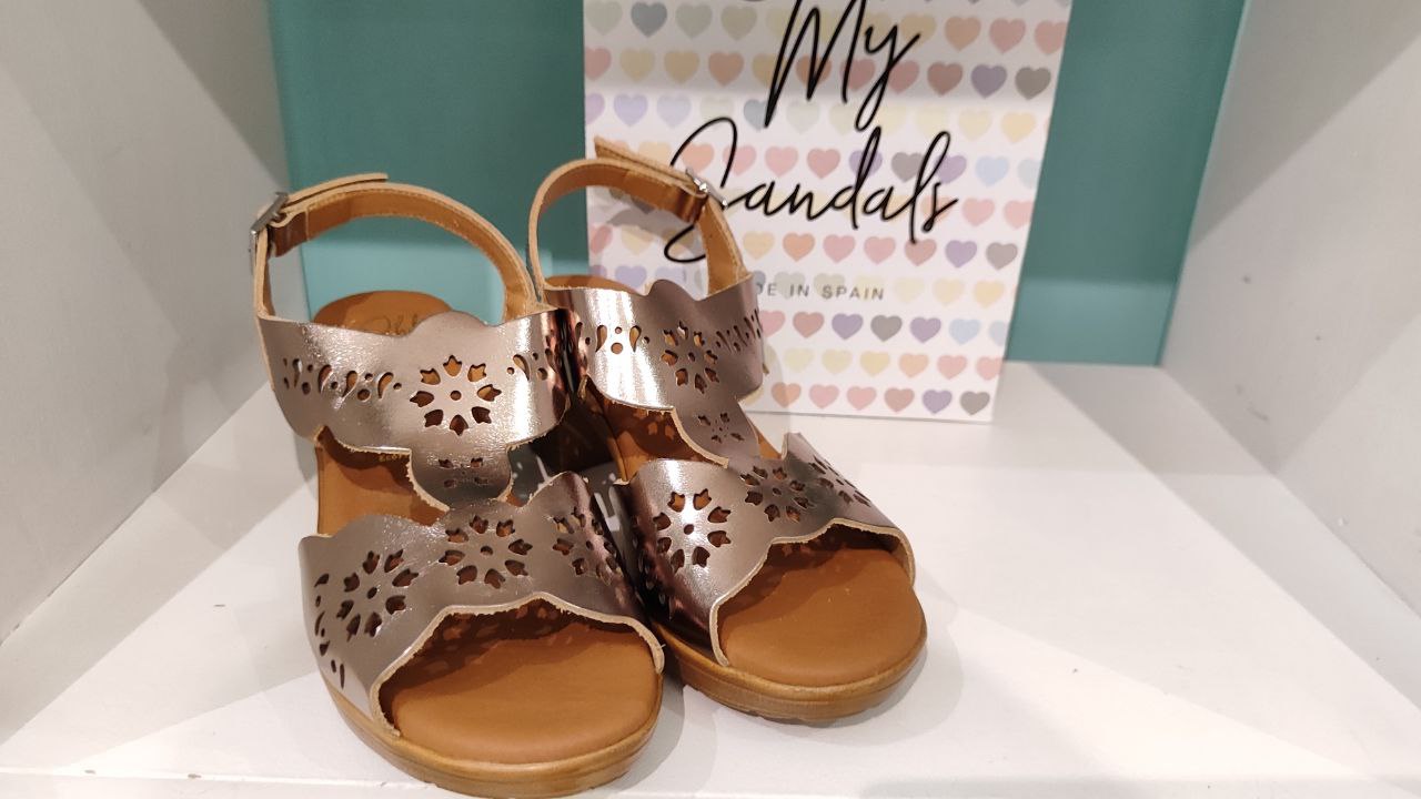 OH MY SANDALS 5496